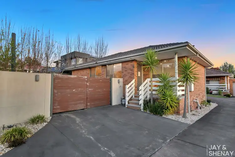 Main view of Homely house listing, 1/3 Arthur Phillip Drive, Endeavour Hills VIC 3802