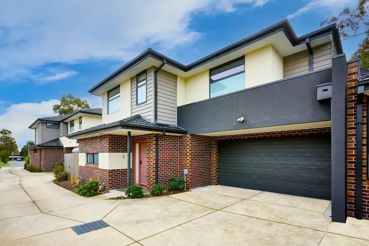 Main view of Homely townhouse listing, 2/96 David Street North, Knoxfield VIC 3180