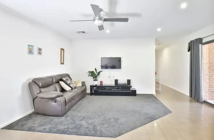 Second view of Homely house listing, 5/1 Betty Krake Drive, Red Cliffs VIC 3496
