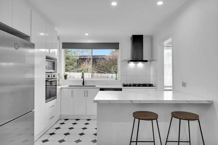 Second view of Homely house listing, 2 Bettina Court, Templestowe Lower VIC 3107