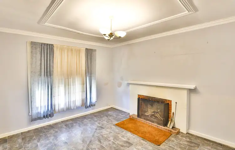 Second view of Homely house listing, 1 Victoria Court, Mildura VIC 3500