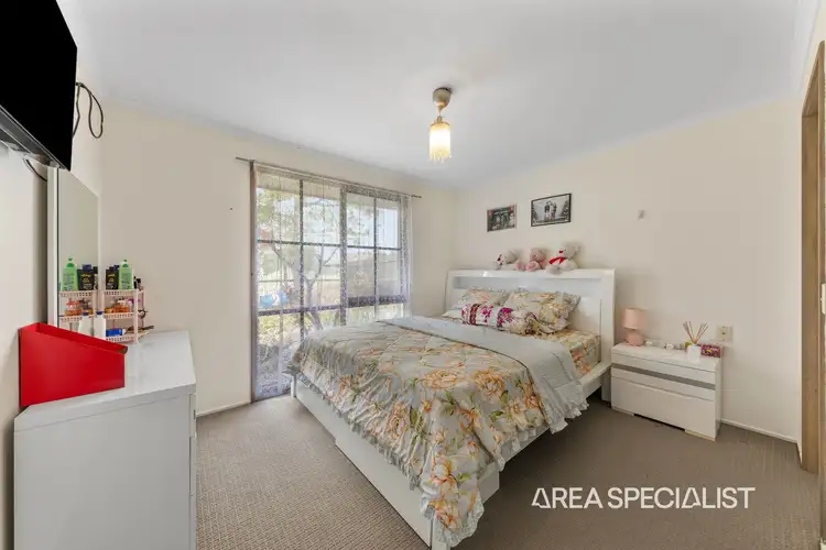 Fifth view of Homely house listing, 10 Barrington Drive, Pakenham VIC 3810