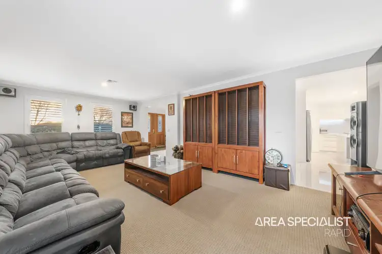 Fifth view of Homely house listing, 1 Broadland Way, Narre Warren South VIC 3805