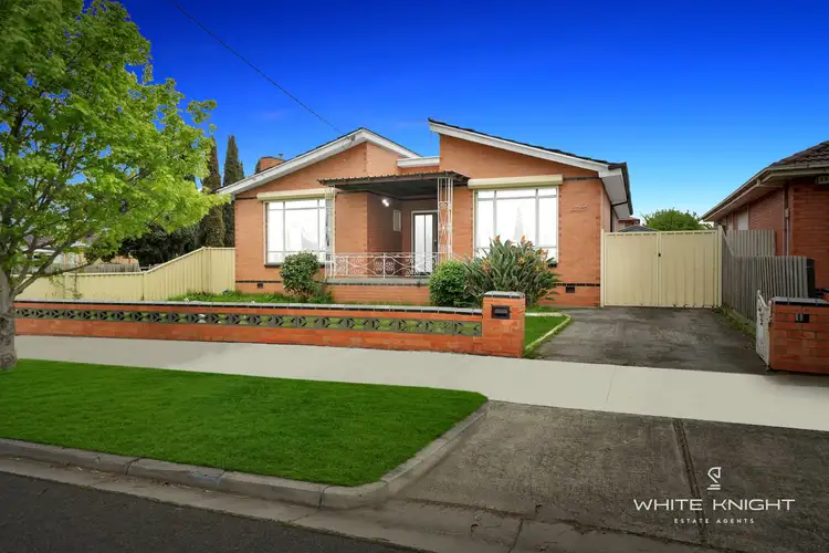Second view of Homely house listing, 3 Ivanhoe Avenue, St Albans VIC 3021