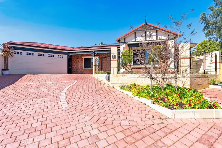 7 Keppoch Court, Kinross WA 6028
