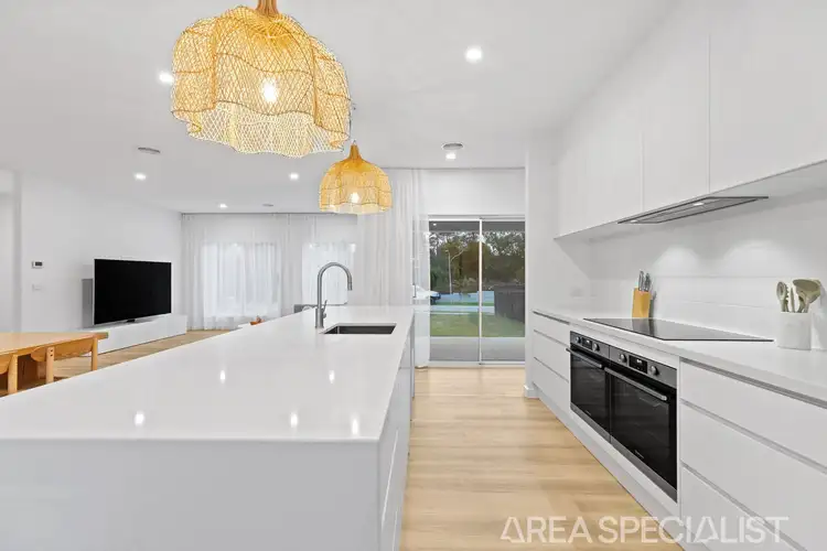 Fifth view of Homely house listing, 32 Brilliante Circuit, Langwarrin VIC 3910