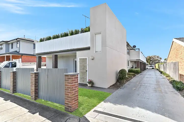 Second view of Homely unit listing, 7/9 Reid Street, Frankston VIC 3199
