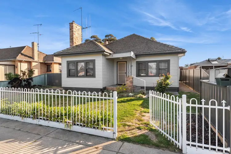 17 Olympic Parade, Kangaroo Flat VIC 3555