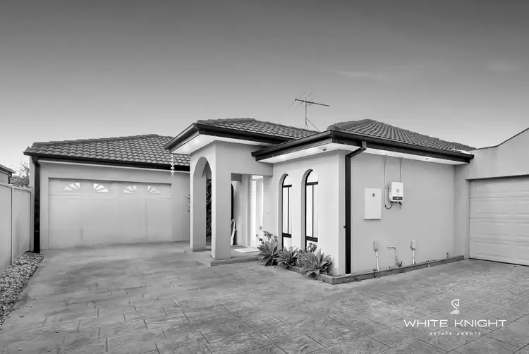 Main view of Homely unit listing, 2/2 George Street, St Albans VIC 3021