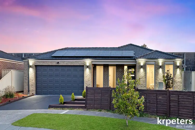42 Blue Horizons Way, Pakenham VIC 3810