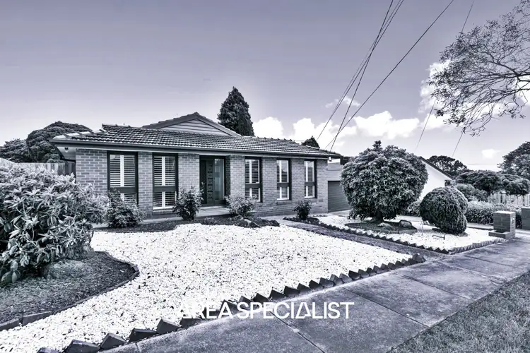 8 Waranga Street, Dandenong North VIC 3175