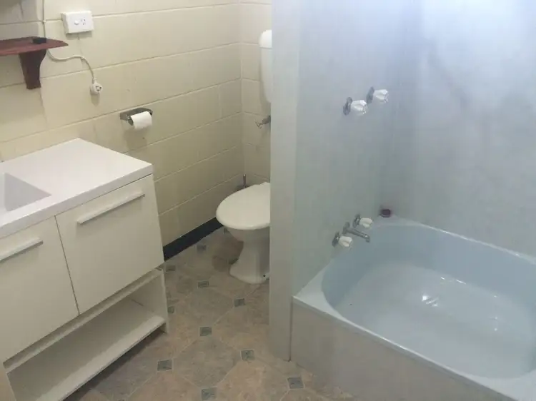 Fifth view of Homely unit listing, 4/7 Doolette Street, Kambalda East WA 6442