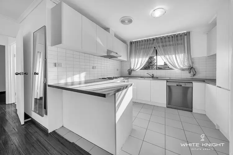 11/12 Percy Street, St Albans VIC 3021