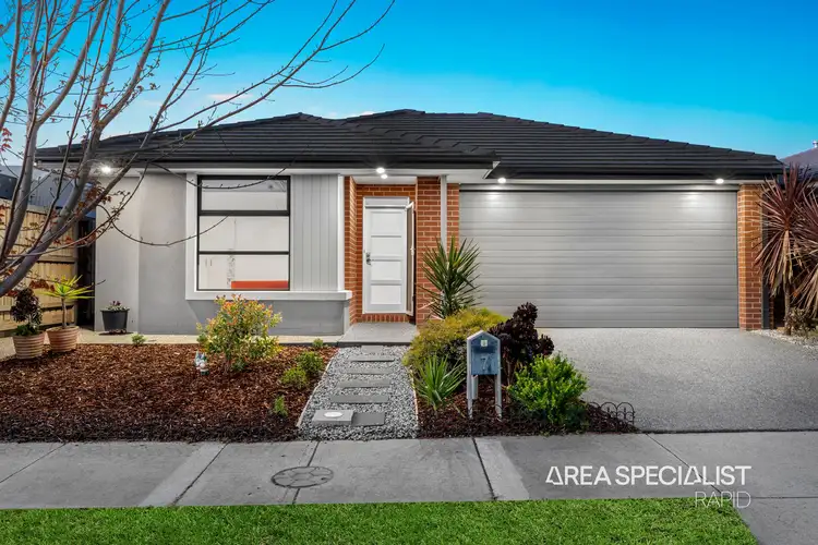 7 Outfield Road, Clyde VIC 3978