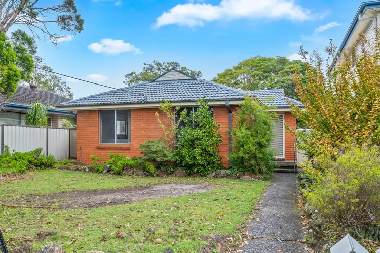 13 Mascot Street, Woy Woy NSW 2256