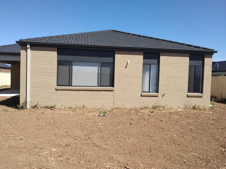 Second view of Homely house listing, 7 Heron Court, Kialla VIC 3631