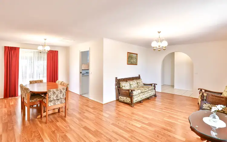 Fifth view of Homely house listing, 4 Bingara Close, Mildura VIC 3500