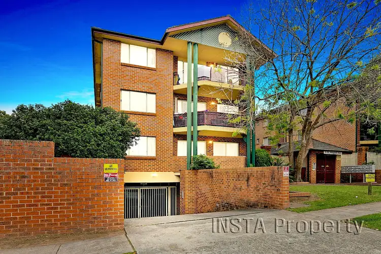 3/8 Weigand Avenue, Bankstown NSW 2200