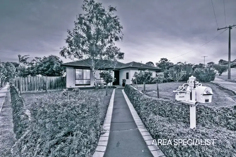 1 Elizabeth Court, Pakenham VIC 3810