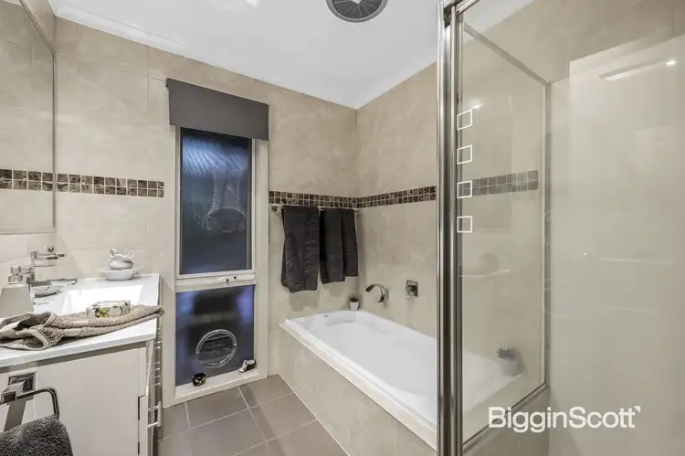 Sixth view of Homely house listing, 10 Hamilton Court, Watsonia North VIC 3087