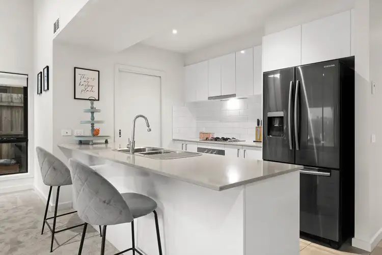 Fifth view of Homely house listing, 18 Llano Circuit, Berwick VIC 3806