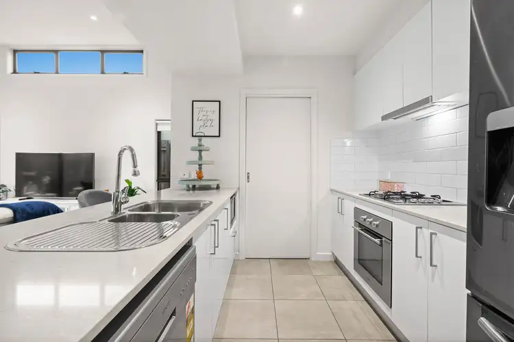 Sixth view of Homely house listing, 18 Llano Circuit, Berwick VIC 3806