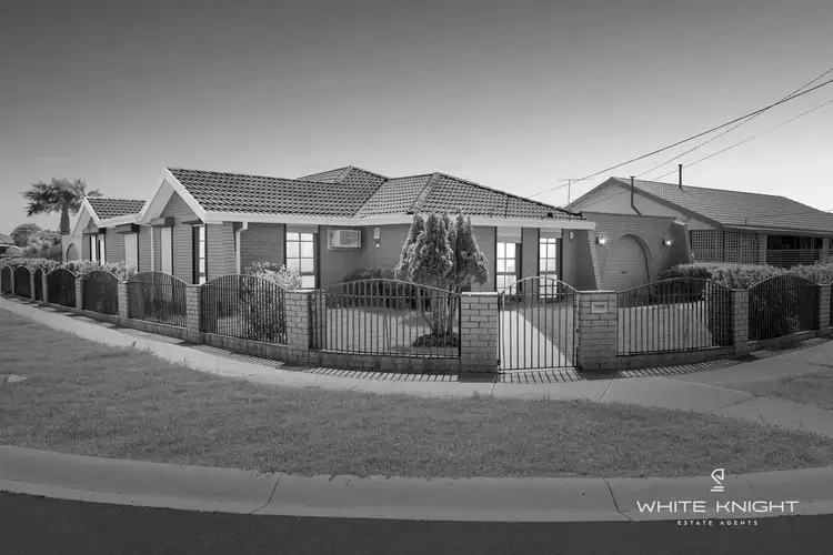 1 Redditch Crescent, Deer Park VIC 3023