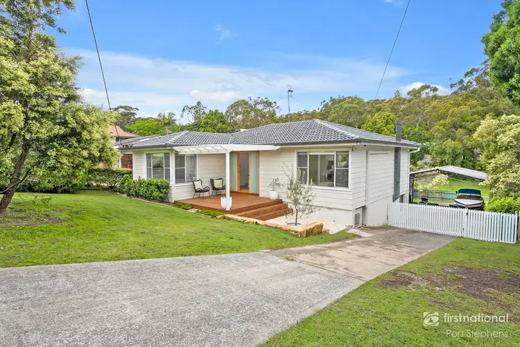 18 Yoolarai Crescent, Nelson Bay NSW 2315