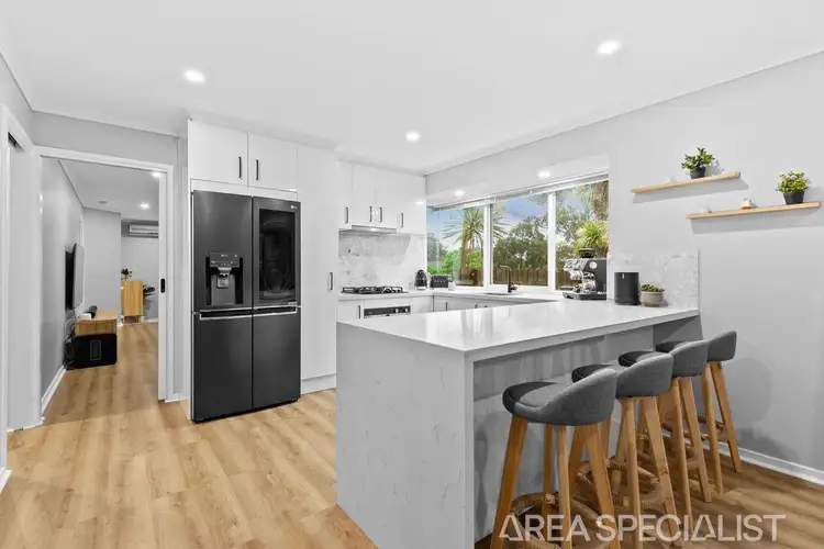 Fifth view of Homely house listing, 4 Airlie Court, Langwarrin VIC 3910