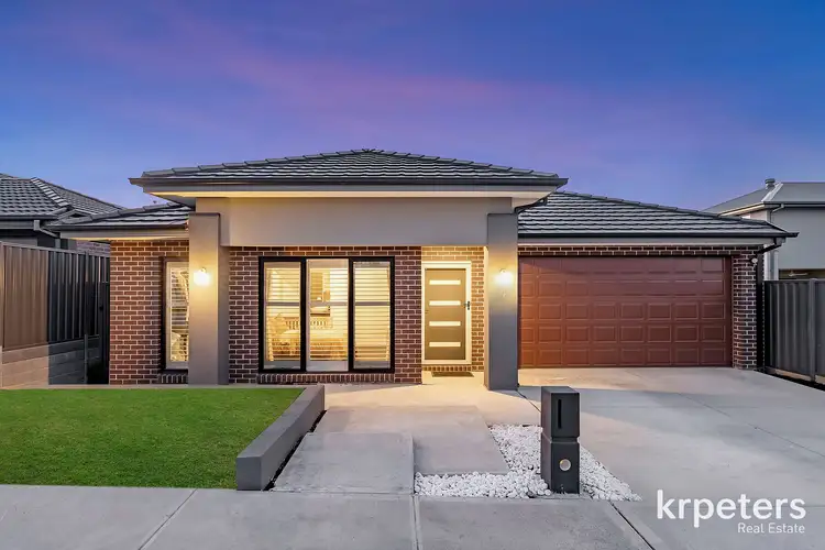 4 Morzine Way, Pakenham VIC 3810