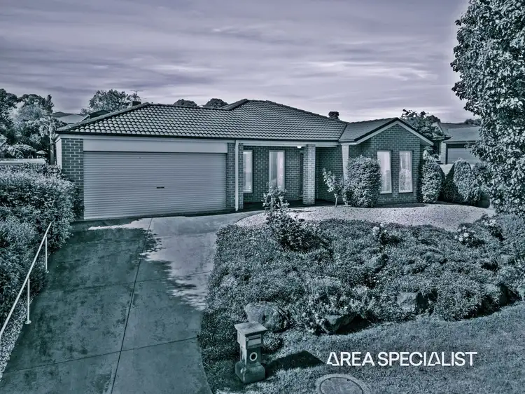42 Ebony Drive, Pakenham VIC 3810