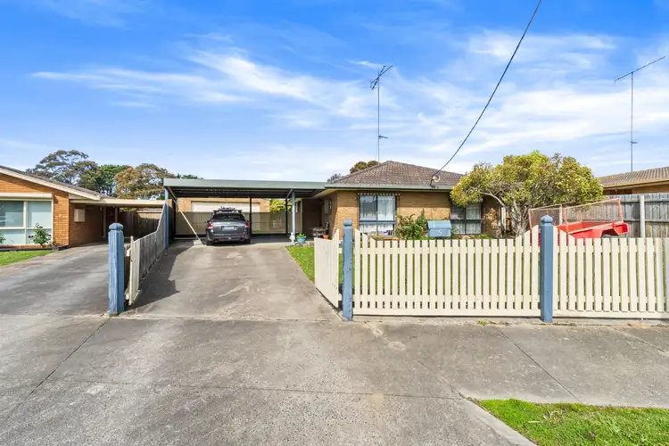 Second view of Homely house listing, 5 Walhalla Court, Traralgon VIC 3844