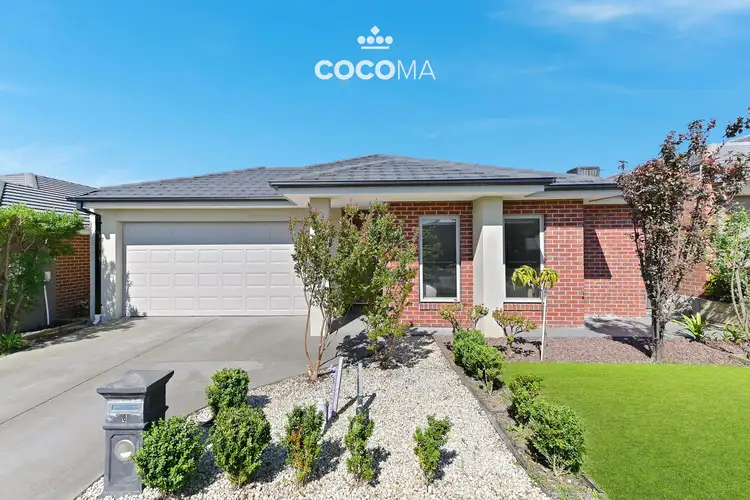 8 Elkedra Way, Cranbourne North VIC 3977