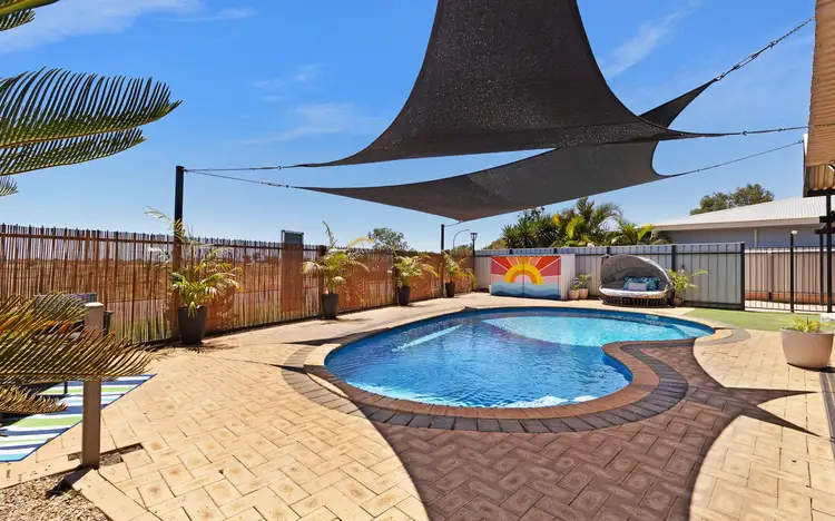 Second view of Homely house listing, 10 Richardson Way, Bulgarra WA 6714