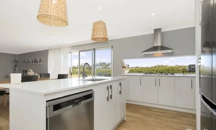 Fifth view of Homely house listing, 147 Deloraine Drive, Warrenup WA 6330