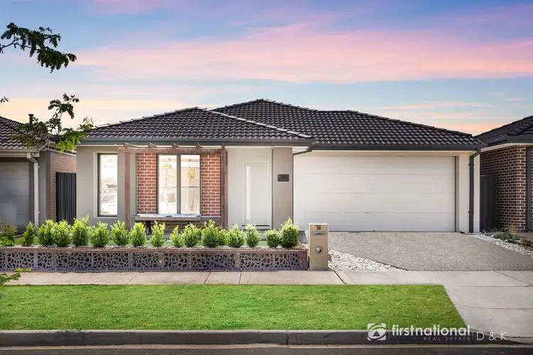 31 Knebworth Drive, Strathtulloh VIC 3338