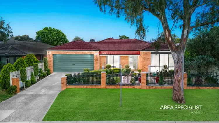 8 Donegal Way, Hampton Park VIC 3976
