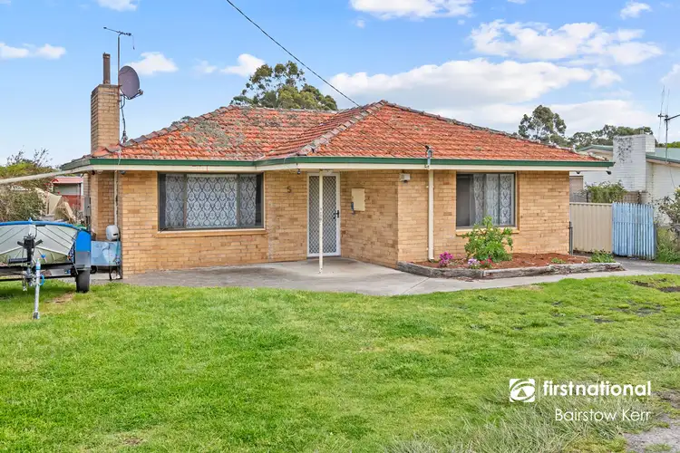 5 LeGrande Ave, Mckail WA 6330