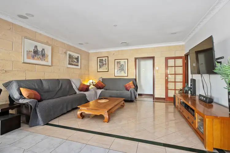 Sixth view of Homely house listing, 4 Gwalia Close, Hannans WA 6430