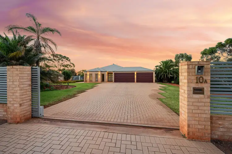 10A O'Byrne Crescent, Broadwood WA 6430