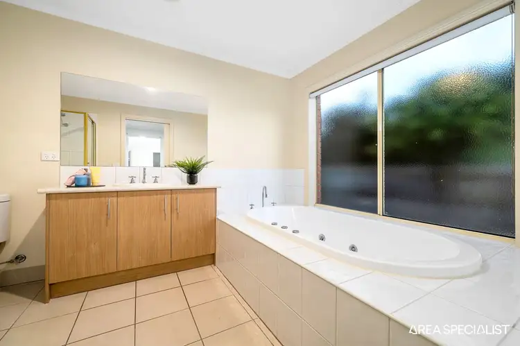 Seventh view of Homely house listing, 3 Arkley Close, Skye VIC 3977