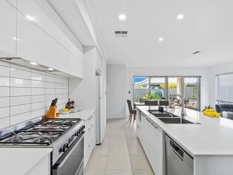 Fifth view of Homely house listing, 8 Heathwren Crescent, Erskine WA 6210