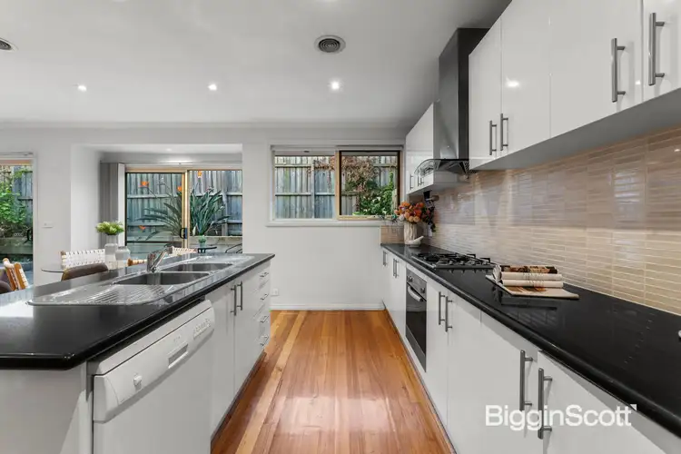 Sixth view of Homely unit listing, 3/72 Ayr Street, Doncaster VIC 3108