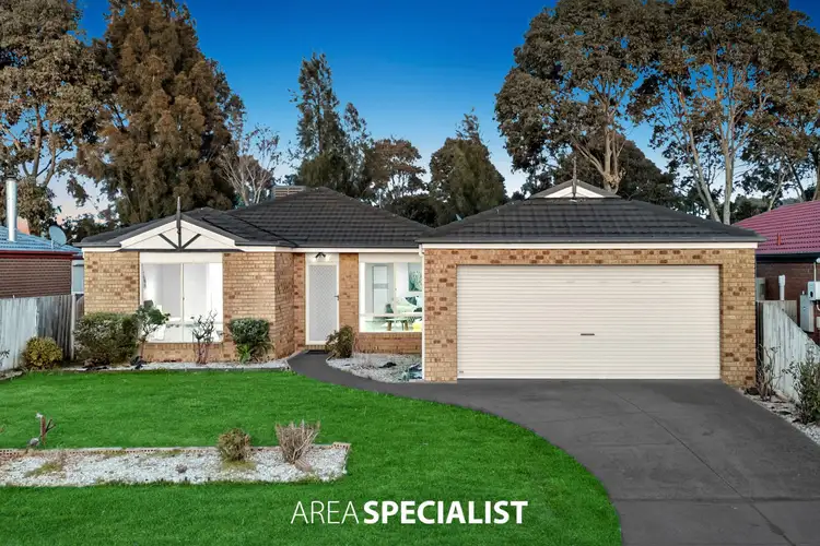 5 Charlotte Place, Cranbourne West VIC 3977