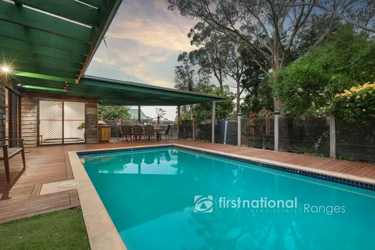 10 Cloverleigh Avenue, Emerald VIC 3782