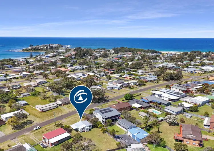Second view of Homely house listing, 5 Broadview Avenue, Culburra Beach NSW 2540