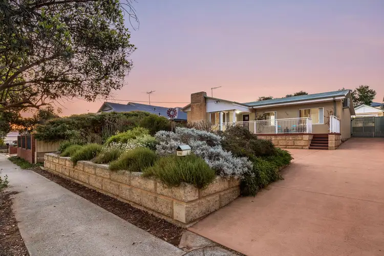 108 Arkwell Street, Willagee WA 6156