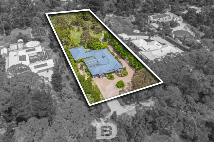 36 South Road, Woodend VIC 3442