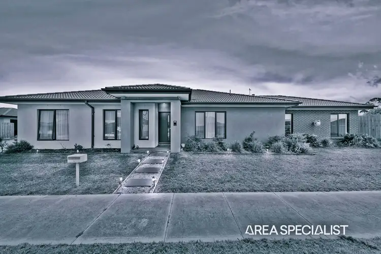 2 Bambury Close, Koo Wee Rup VIC 3981