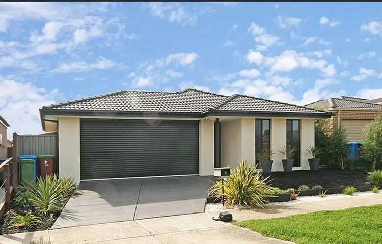 Main view of Homely house listing, 4 Wiltshire Avenue, Cranbourne East VIC 3977
